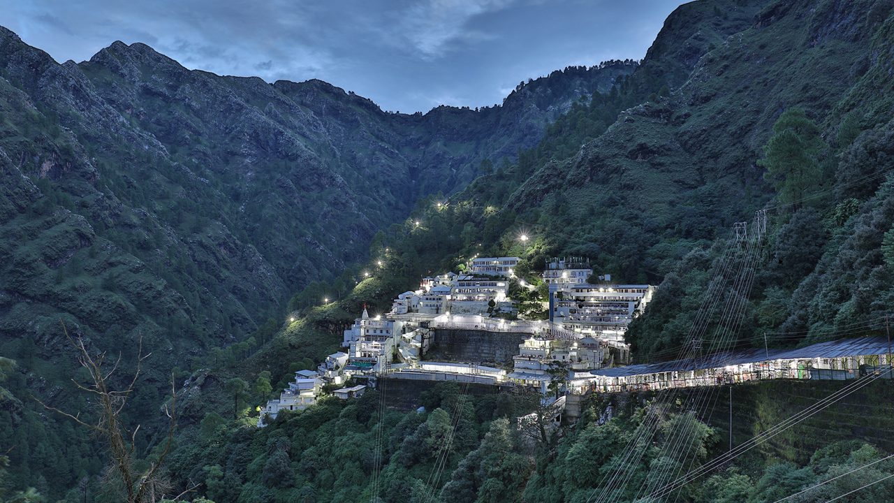 Vaishno Devi Darshan by Helicopter